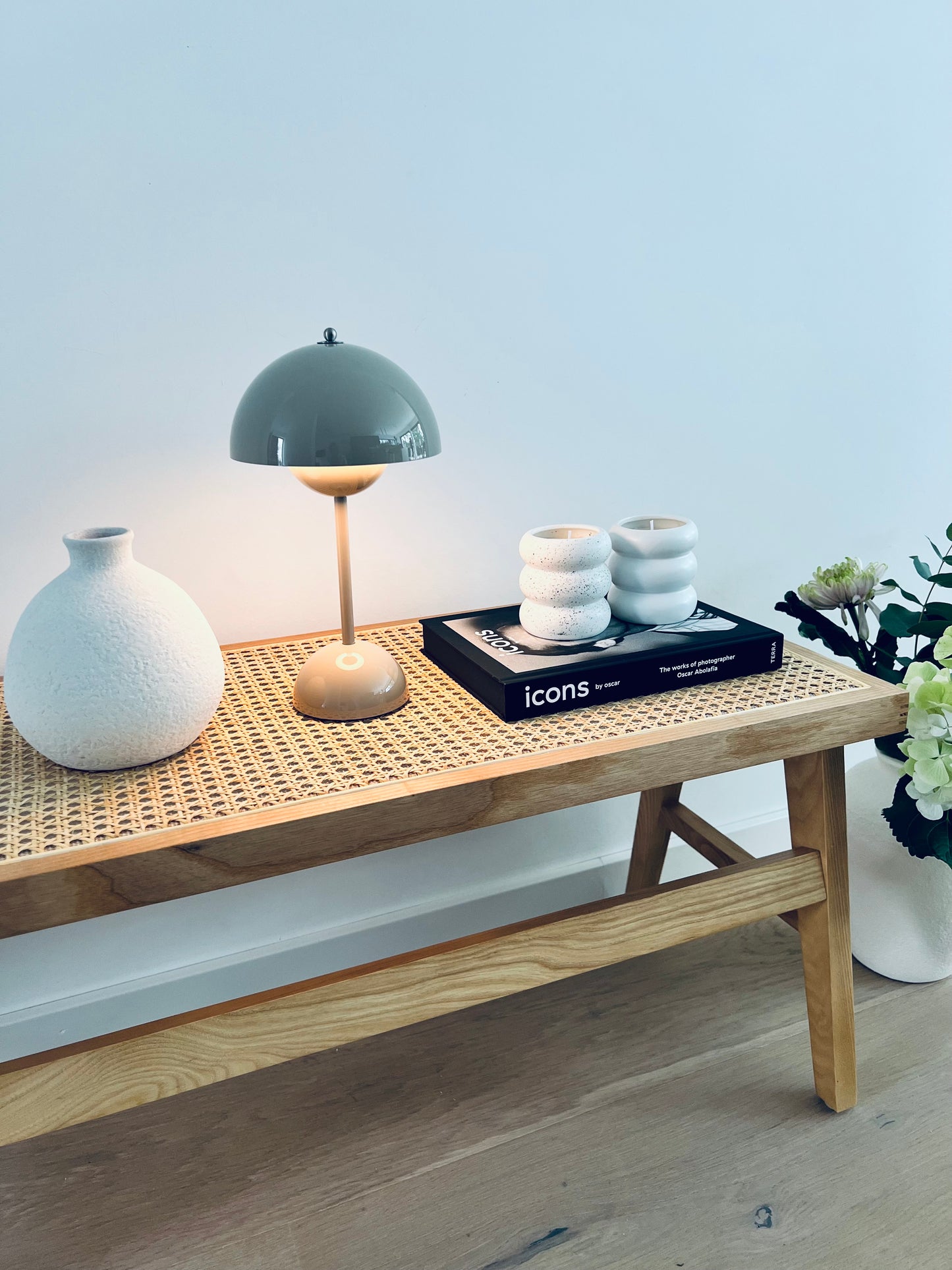 Designkerze im Keramikgefäß CARA, Rapswachs, H 9 cm