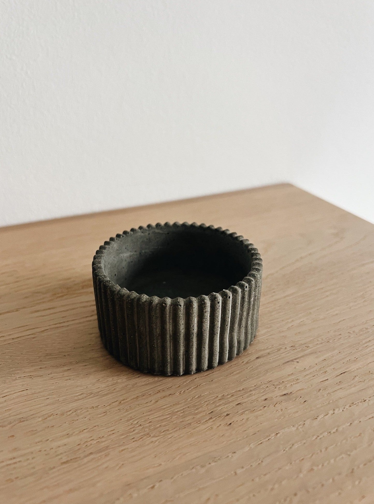 RIBBED BOWL