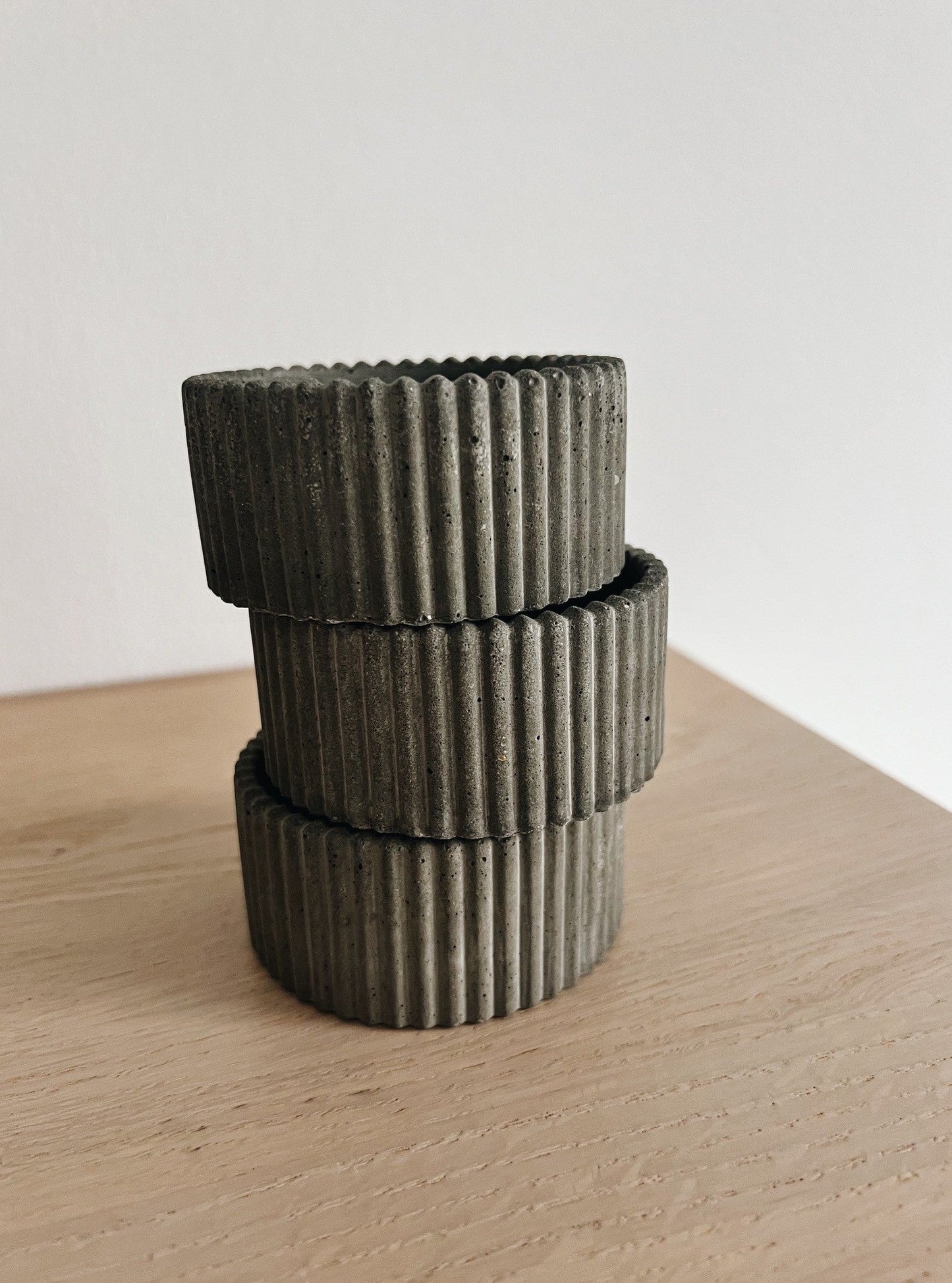 RIBBED BOWL