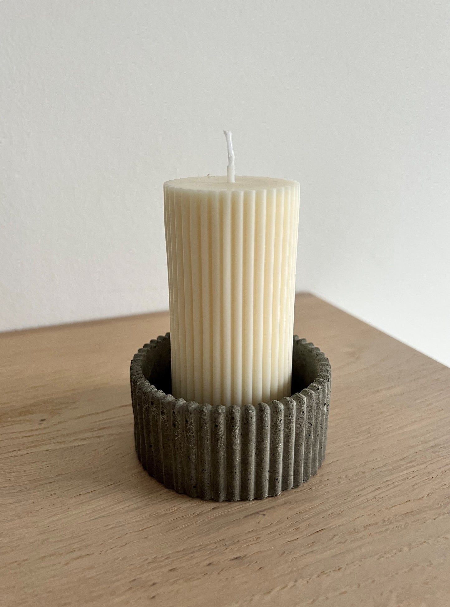 RIBBED BOWL