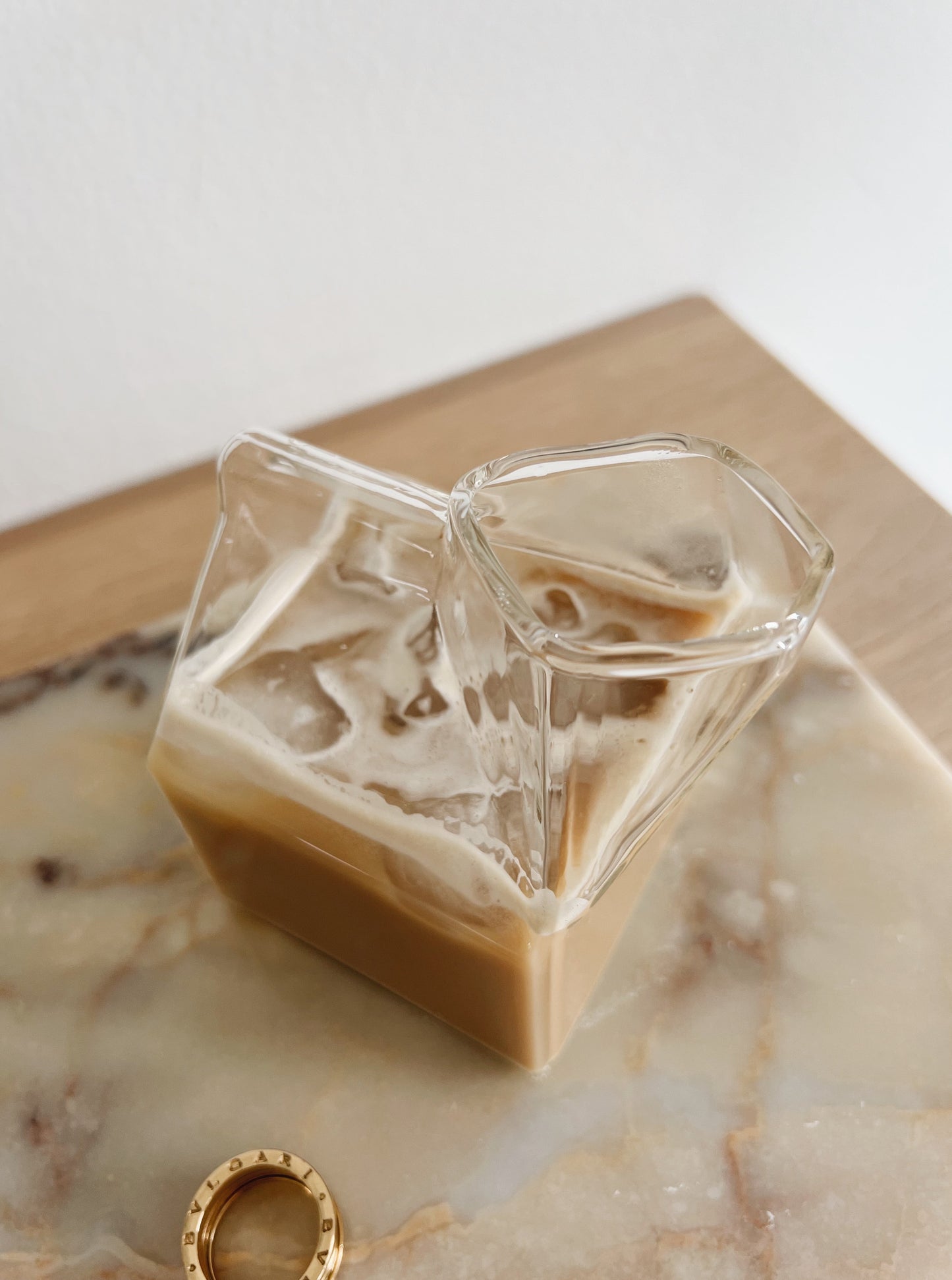 MILCHKANNE AUS GLAS