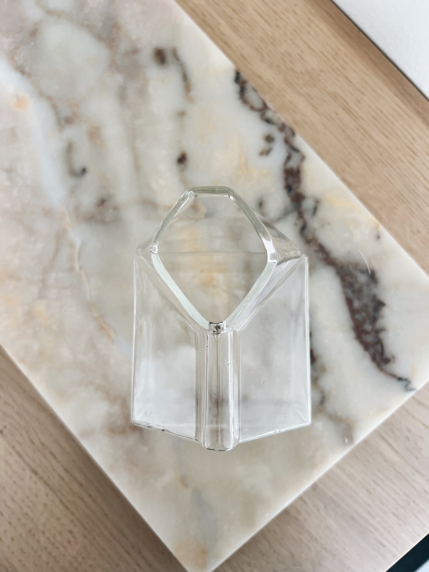 MILCHKANNE AUS GLAS